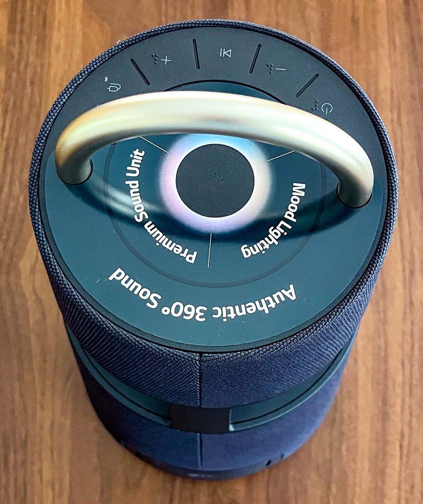 LG XBOOM 360 RP4G Bluetooth-Lautsprecher Bedienfeld