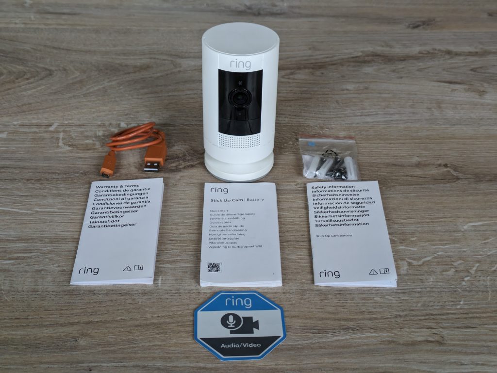 Lieferumfang der Ring Stick Up Cam Battery Überwachungskamera