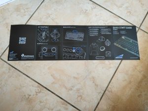 Mountain Everest Max Gaming-Tastatur Schnellstartanleitung geöffnet