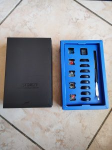 Mountain Everest Max Gaming-Tastatur Verpackung Zubehör geöffnet
