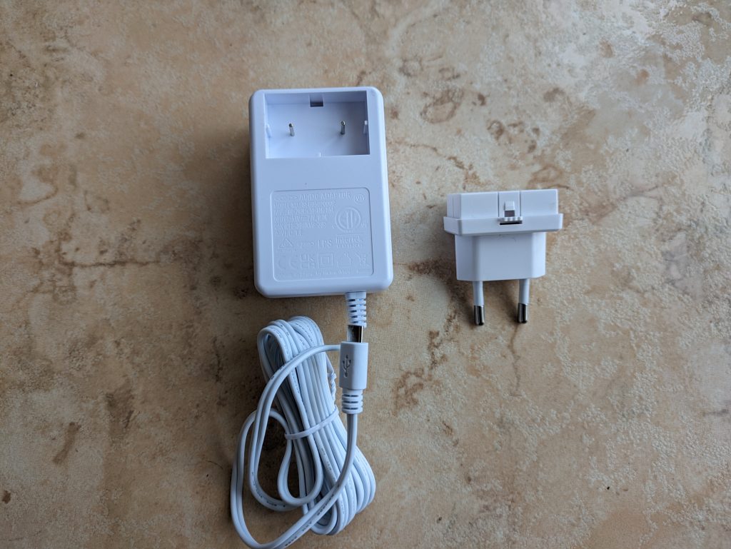 Netatmo Welcome Überwachungskamera Netzstecker mit auswechselbaren Aufsatz
