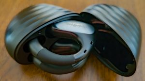OpenRock Pro Kopfhörer Ladecase offen
