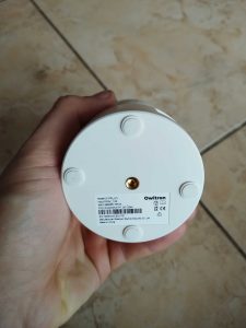 Owltron W1 Überwachungskamera von unten
