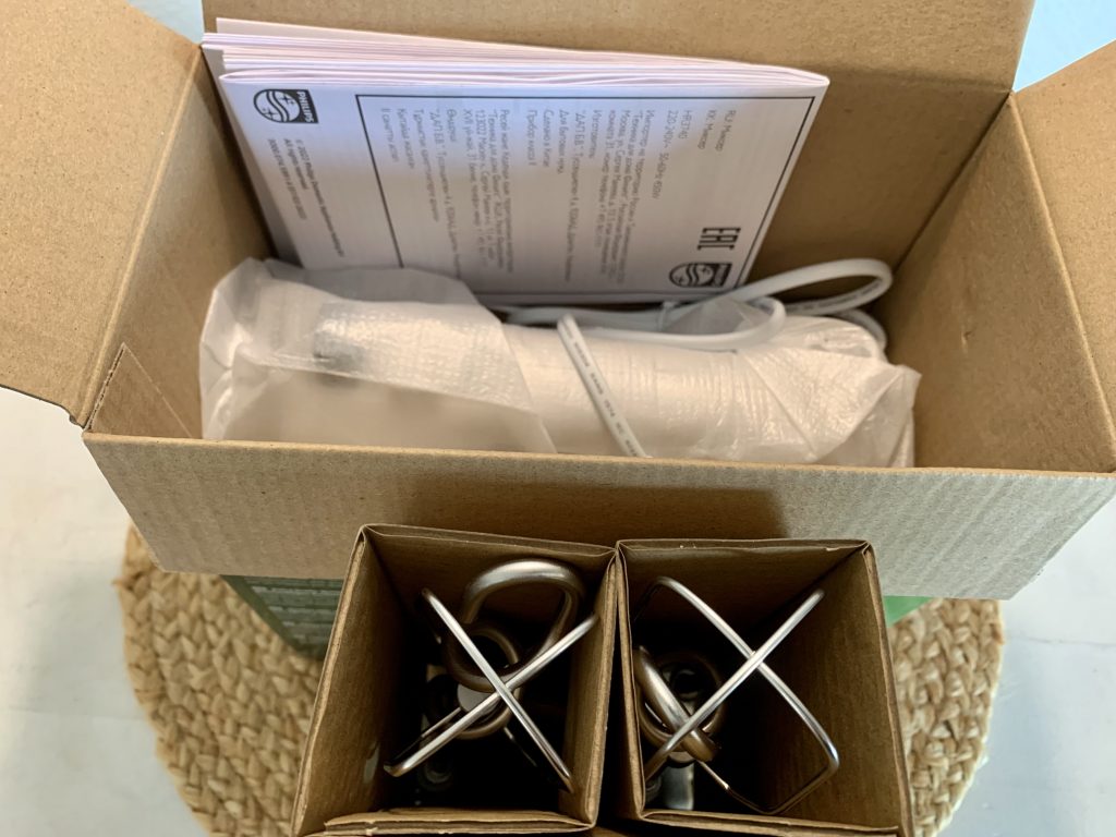Philips HR3741:00 Handmixer im geöffneten Karton