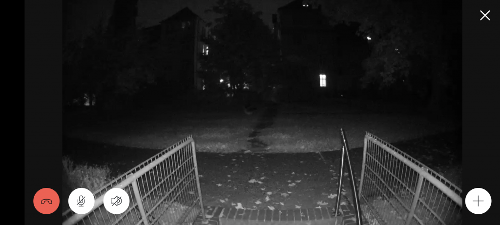Ring Stick Up Cam Battery Überwachungskamera Nachtsicht im Vollbild