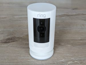 Ring Stick Up Cam Battery Überwachungskamera von vorne