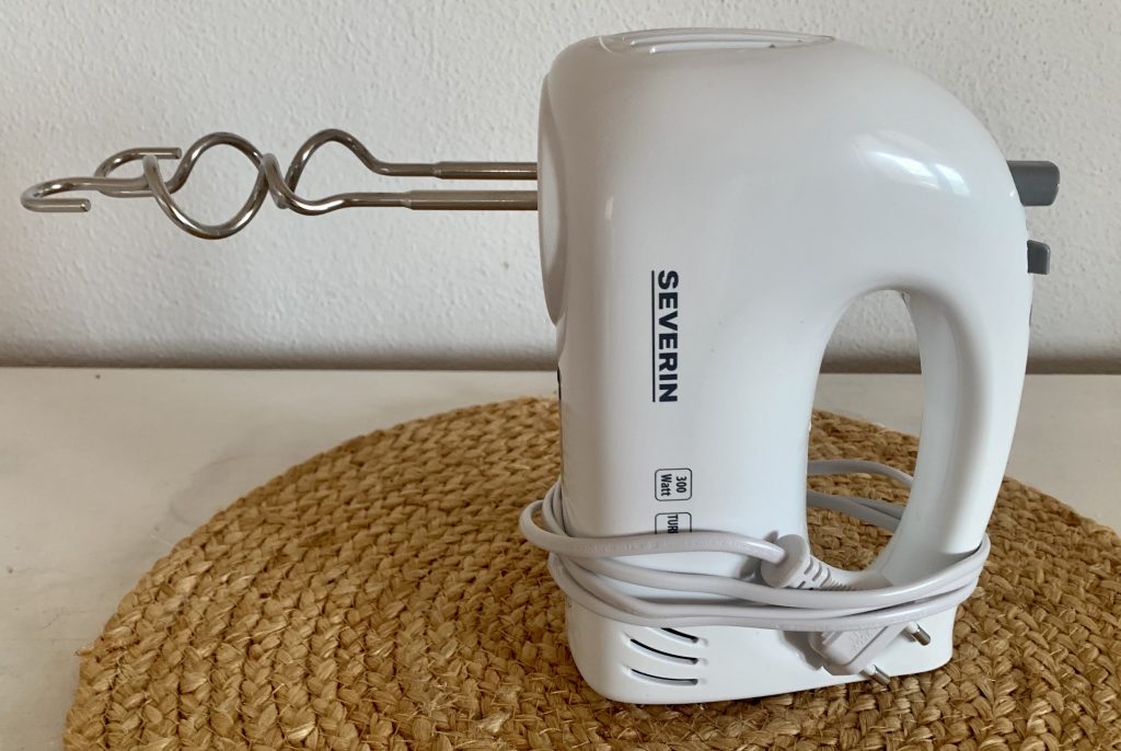 SEVERIN HM 3820 Handmixer hochkant stehend