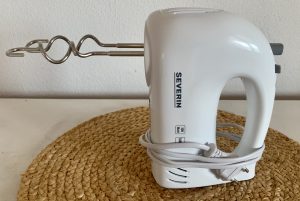 SEVERIN HM 3820 Handmixer hochkant stehend
