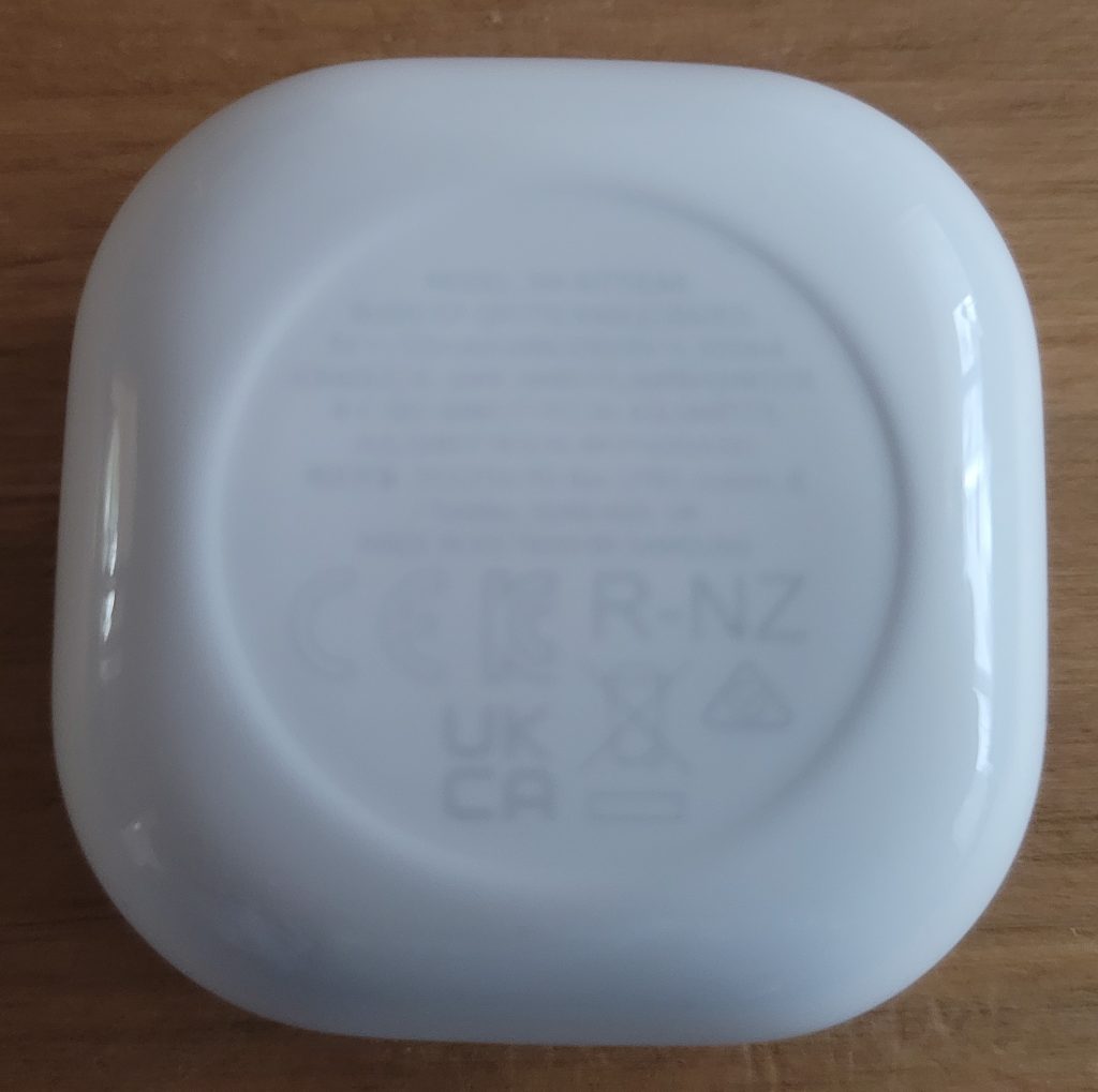 Samsung Galaxy Buds 2 Kopfhörer Ladeschale Rückseite