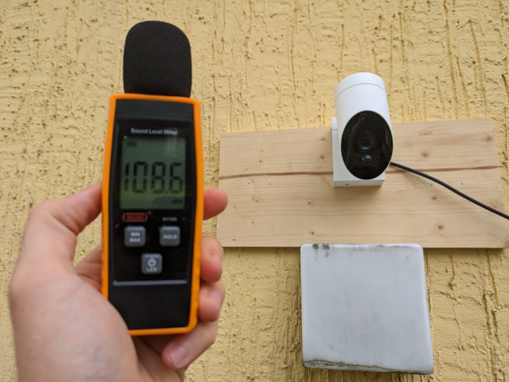Somfy 2401563 Überwachungskamera Lautstärkentest der Sirene