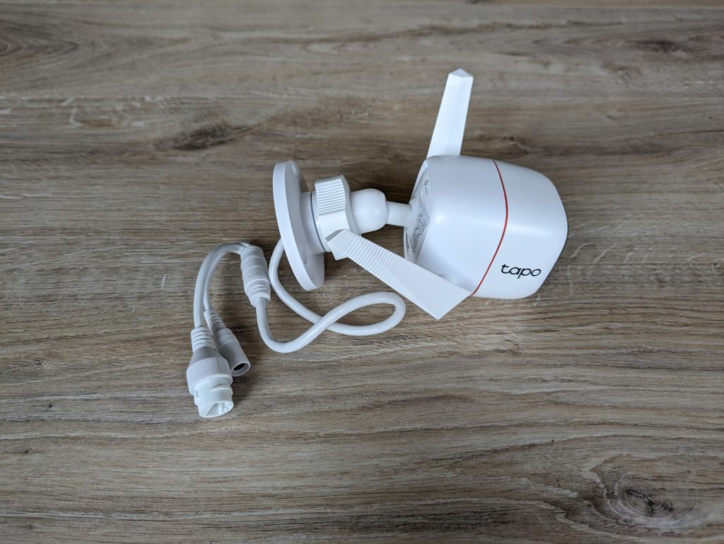 TP-Link Tapo C310 Überwachungskamera von der Seite