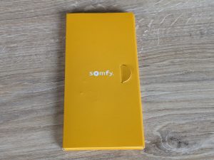 Verpackung der Anleitungen der Somfy 2401563 Überwachungskamera