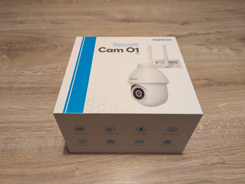 Verpackung der Owltron O1 Überwachungskamera von vorne