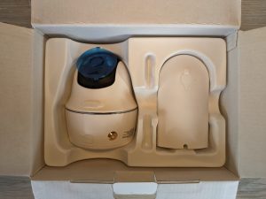 Verpackung der Reolink Argus PT Ultra Überwachungskamera geöffnet dritte Ansicht