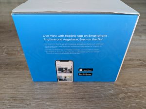 Verpackung der Reolink Argus PT Ultra Überwachungskamera von Rechts