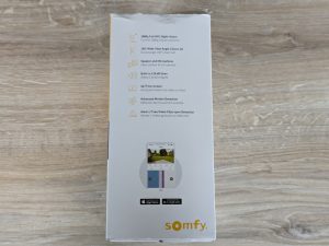 Verpackung der Somfy 2401563 Überwachungskamera von links