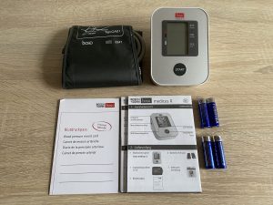 Boso medicus X Oberarm-Blutdruckmessgerät ausgepackt
