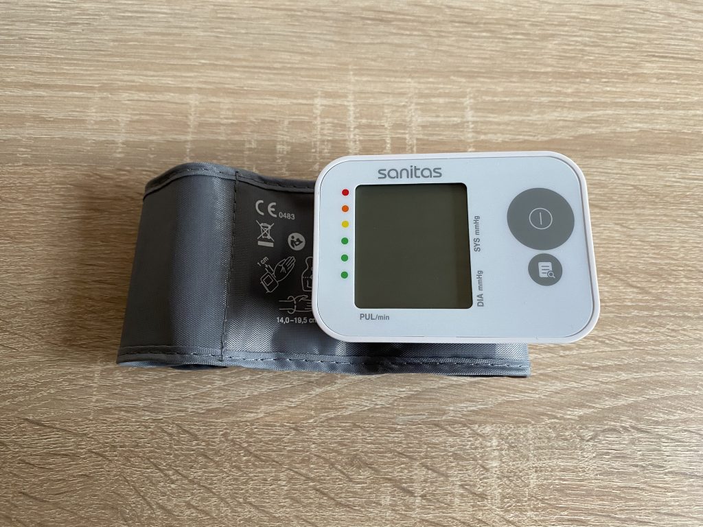 Sanitas SBC 22 Handgelenk-Blutdruckmessgerät Vorderseite