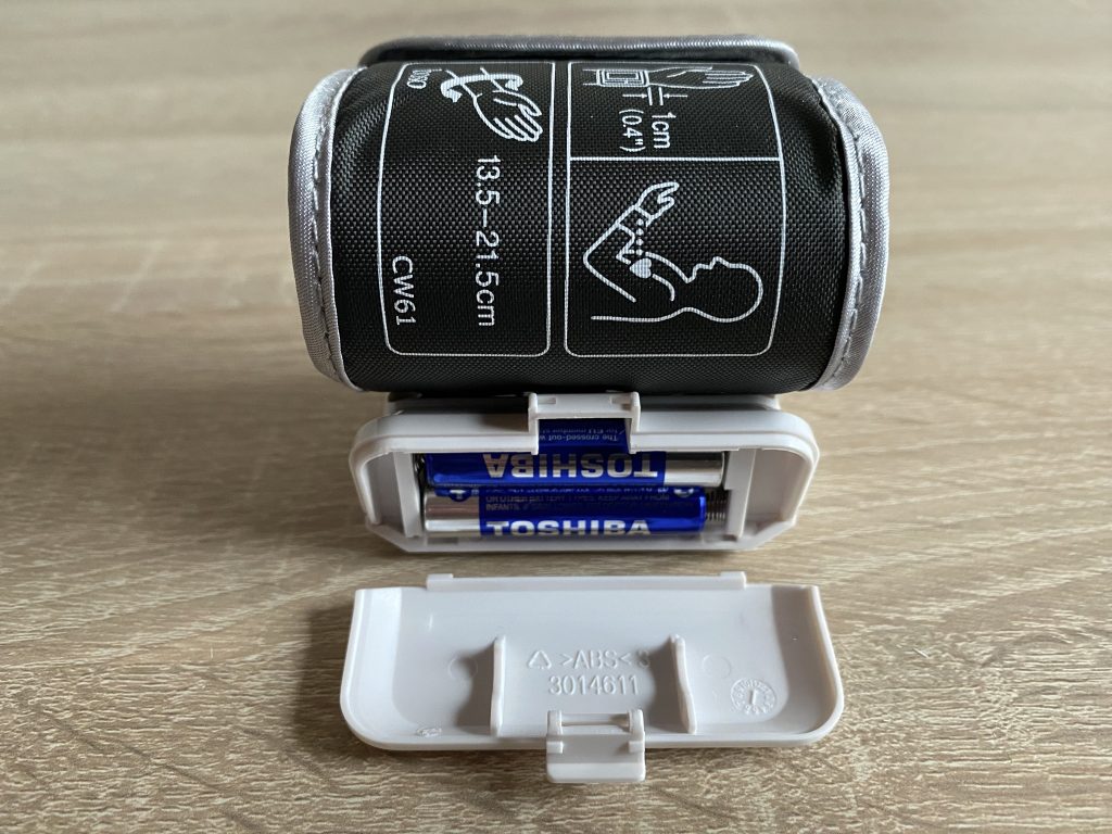 Boso medistar+ Handgelenk Blutdruckmessgerät eingelegte Batterien