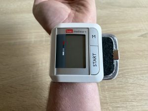 Boso medistar+ Handgelenk Blutdruckmessgerät am Handgelenk