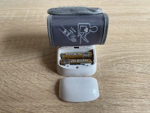 Medisana BW 335 Handgelenk-Blutdruckmessgerät eingelegte Batterien