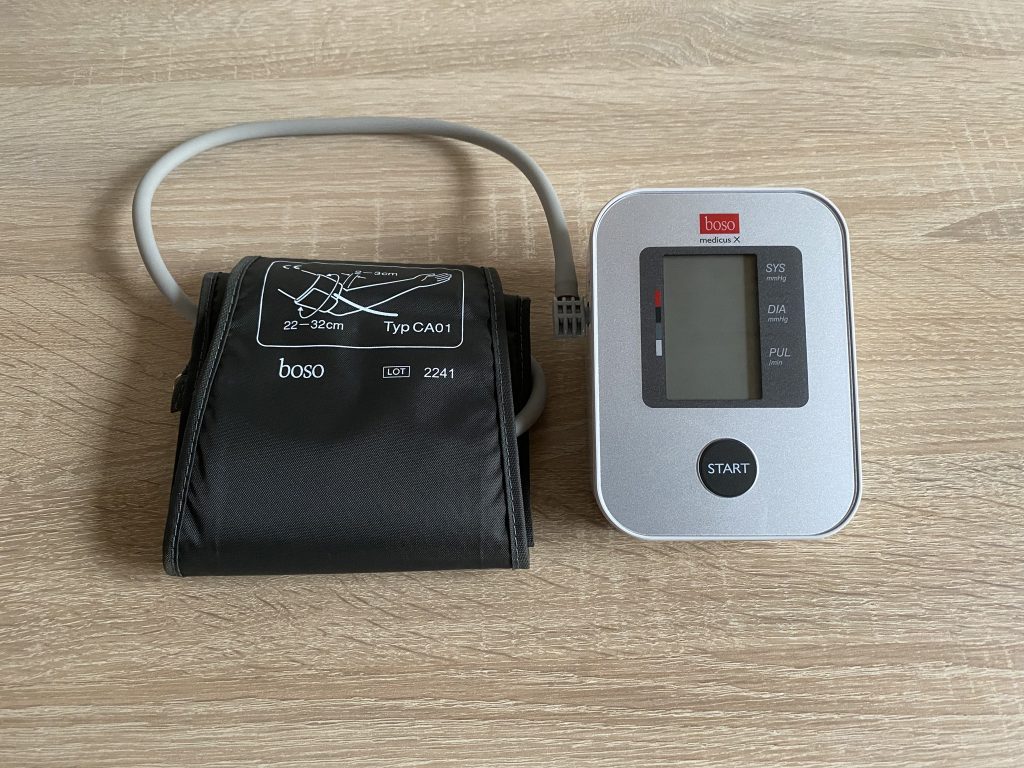 Boso medicus X Oberarm-Blutdruckmessgerät mit Manschette