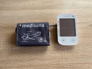 Medisana BU 535 voice Oberarm-Blutdruckmessgerät mit Manschette