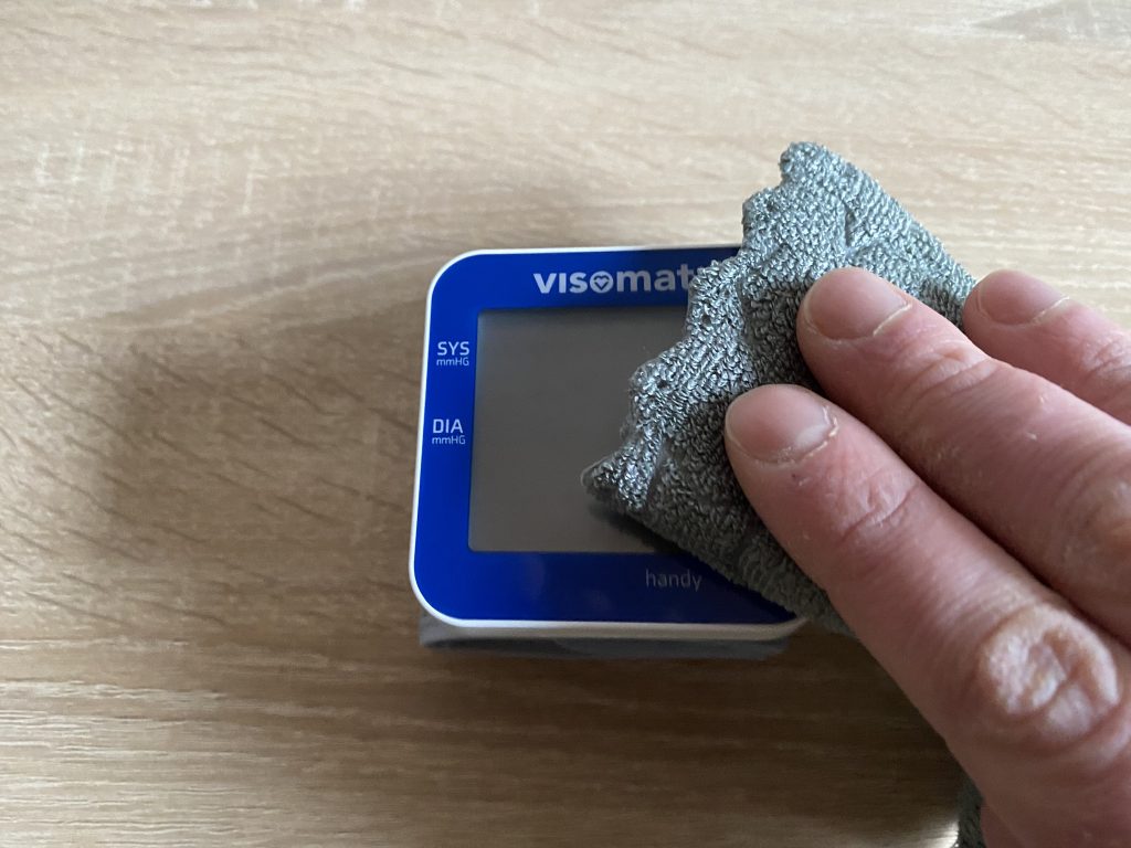 Visomat handy Handgelenk-Blutdruckmessgerät Reinigung