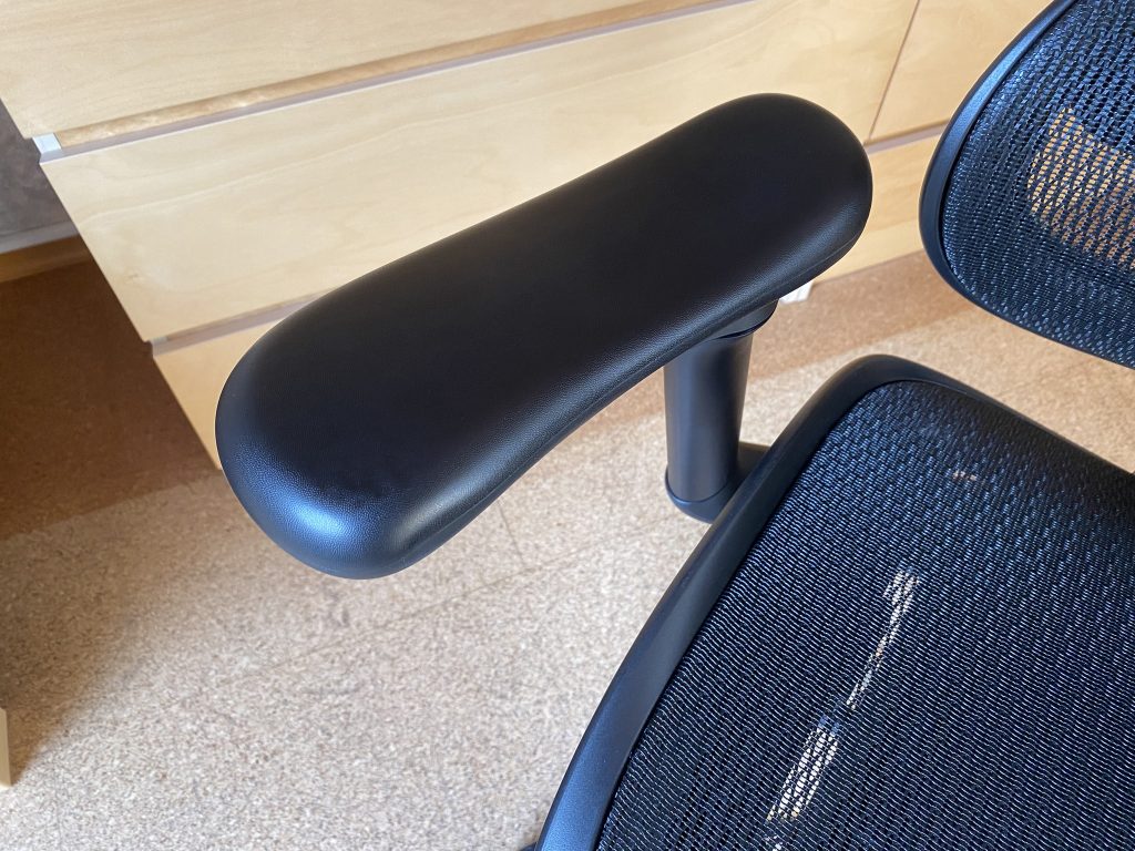 SIHOO Doro C300 Bürostuhl Armlehne nach aussen geschwenkt