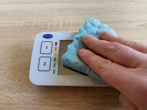 Veroval Compact Oberarm-Blutdruckmessgerät Reinigung Gerät