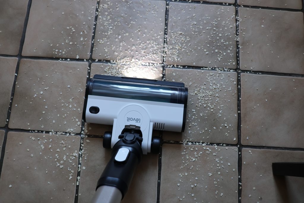  Levoit LVAC-200 Staubsauger Saugtest