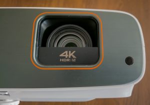 BenQ TK860i Beamer Detailansicht