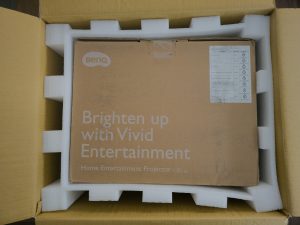 BenQ TK860i Beamer Verpackung geöffnet
