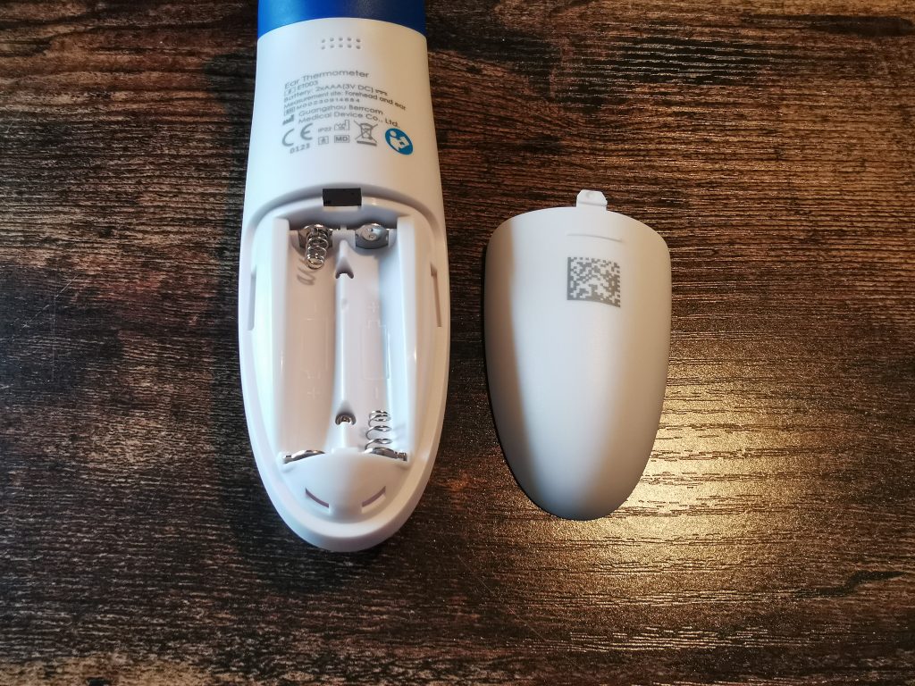 Berrcom ET003 Ohrthermometer Batteriefach geöffnet