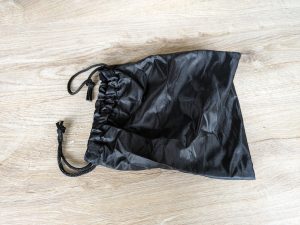 Beutel der Newgen Medicals ZX-6210-675 Massagepistole