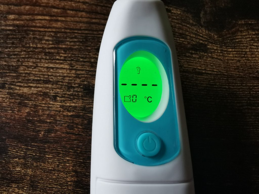 Hetaida HTD8208C Ohrthermometer Display beleuchtet