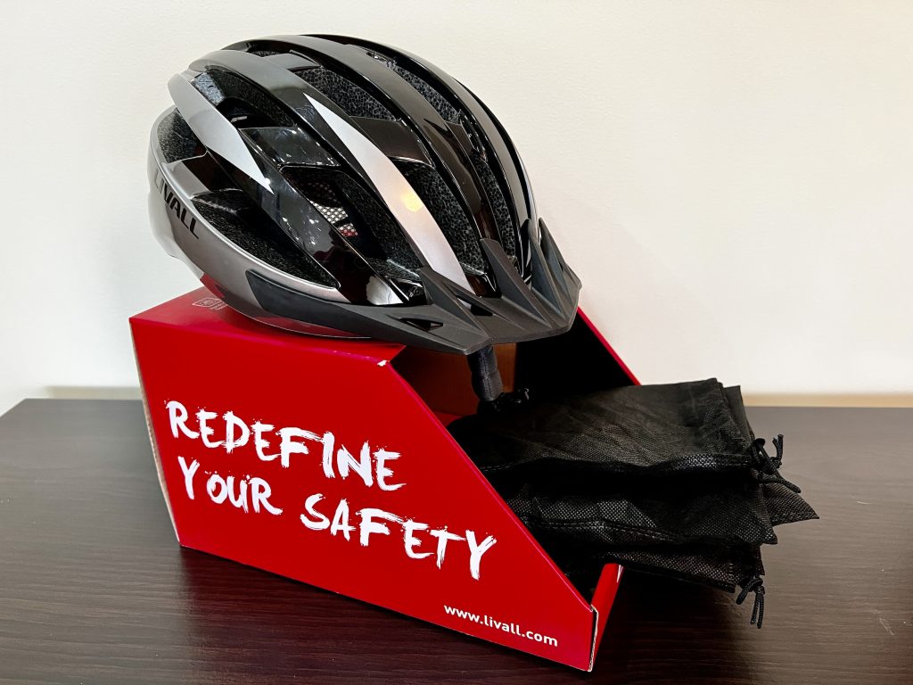 Livall MT1 Fahrradhelm mit Verpackung 