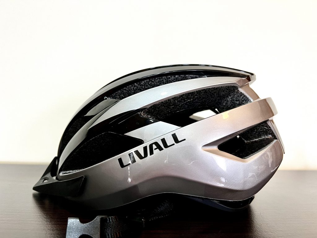 Livall MT1 Fahrradhelm von der Seite