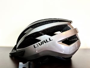 Livall MT1 Fahrradhelm von der Seite