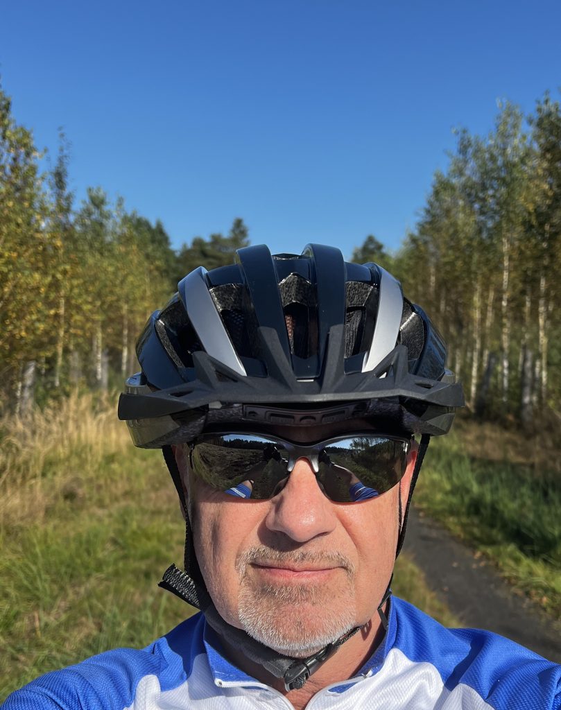 Livall MT1 Fahrradhelm von vorne
