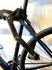 FISCHER Protec Plus FK 85 Faltschloss am Fahrrad