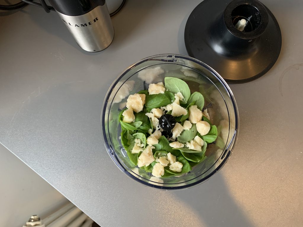Klamer-Stabmixer Inhalt oben