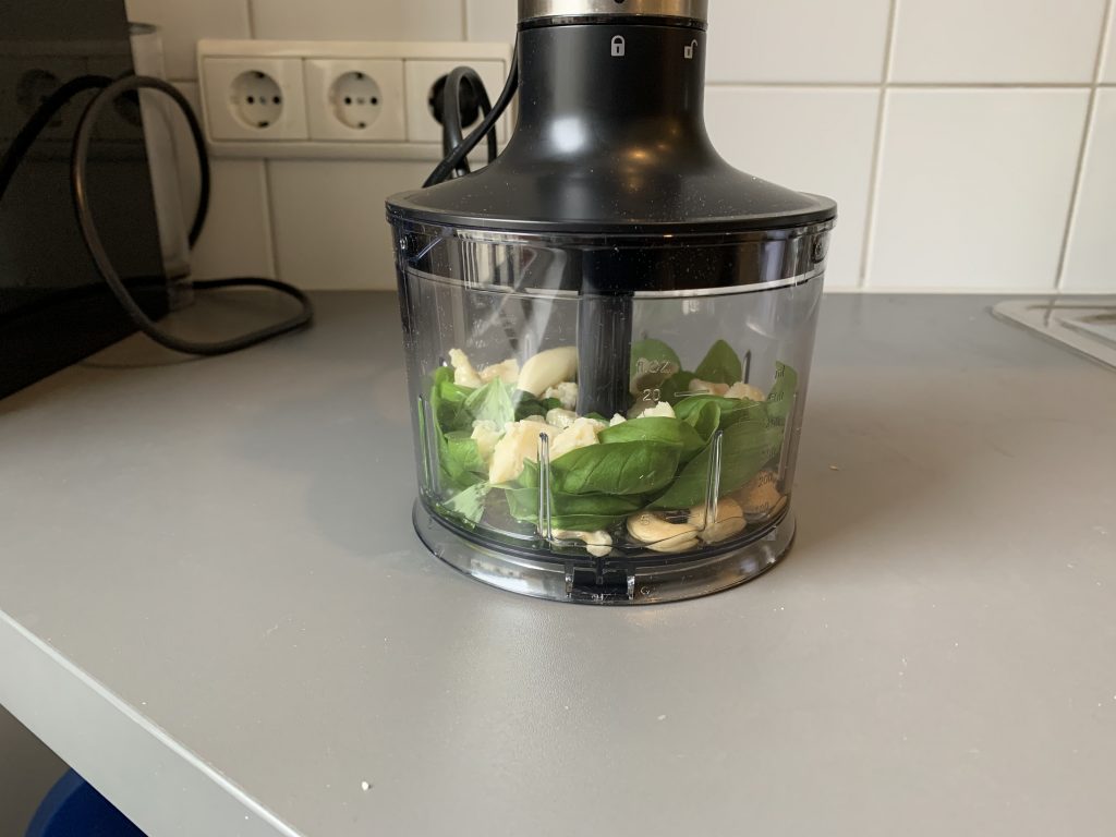 Klamer-Stabmixer Inhalt vorher