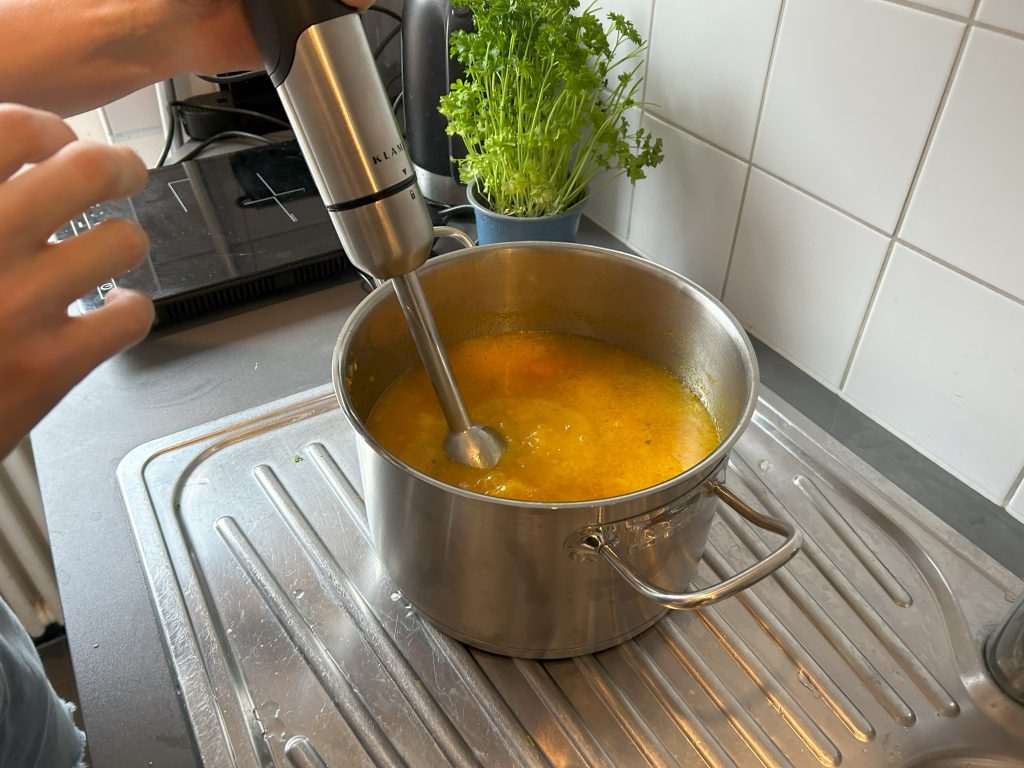 Klamer Stabmixer im Test beim Mixen