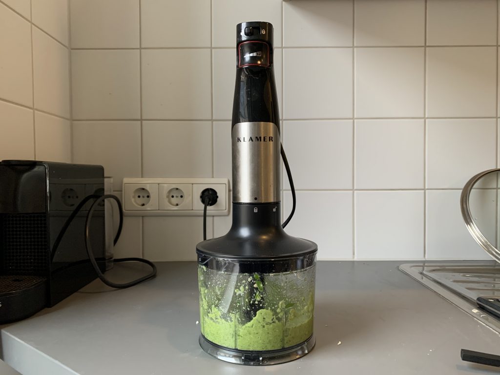Klamer-Stabmixer püriert