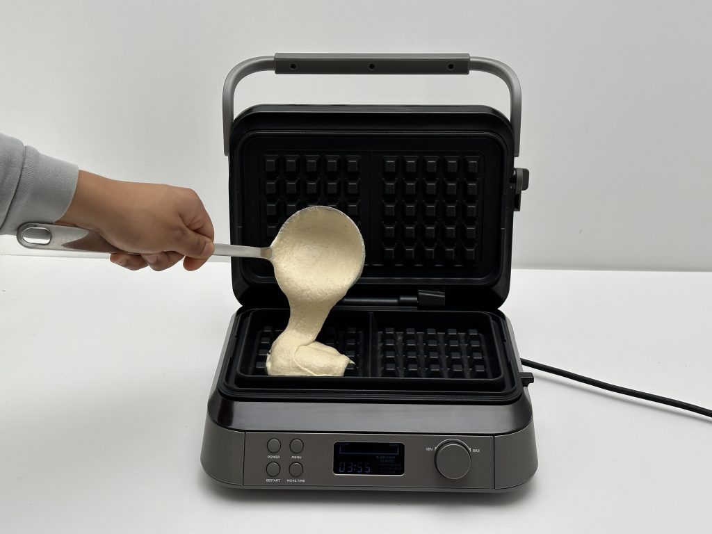 Klamer Waffeleisen mit Teig