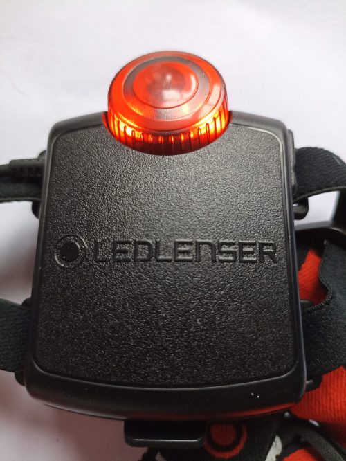 Ledlenser H7R.2 Stirnlampe, Akku Behälter mit Rücklicht
