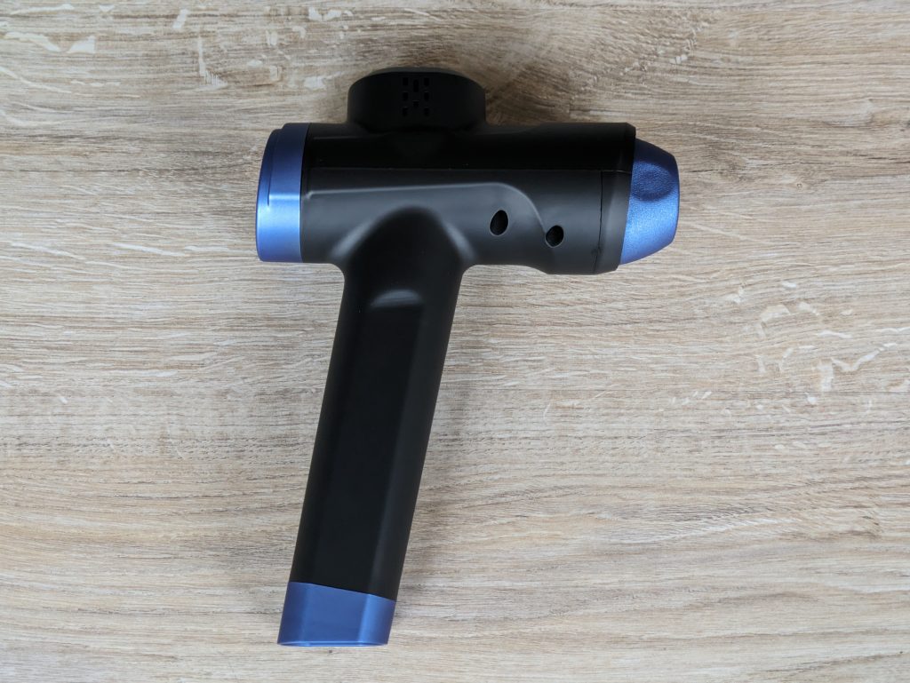 MILCEA MG-029 Massagepistole von vorne, nach rechts ausgerichtet