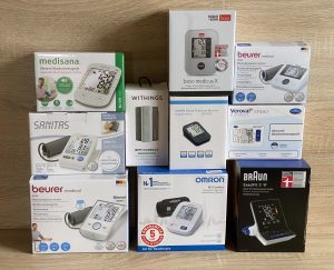 Oberarm-Blutdruckmessgerät Gruppenfoto Verpackung