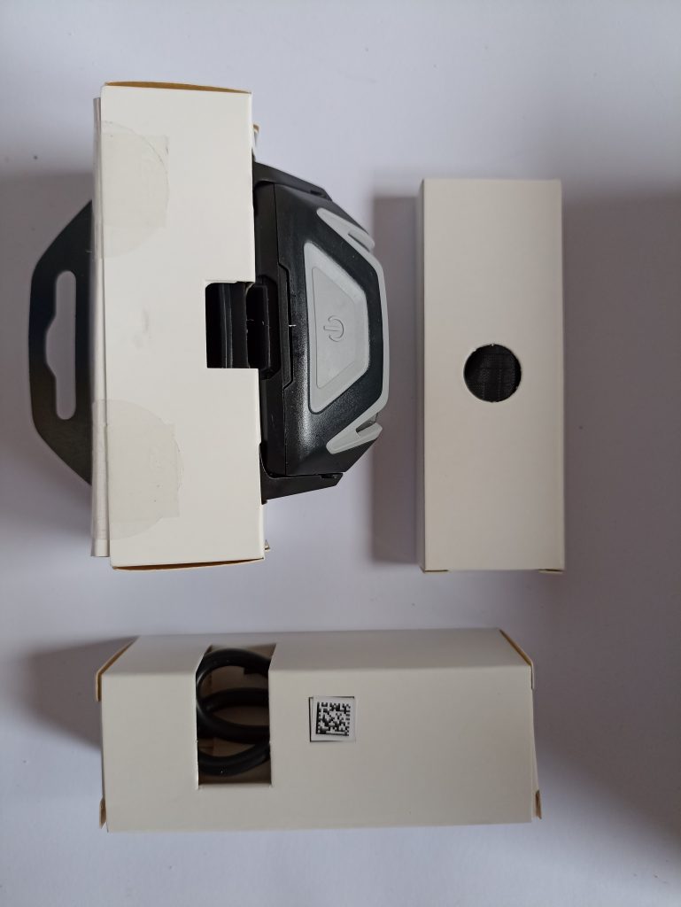 Petzl Actik Core Stirnlampe, Lieferumfang in Umverpackung